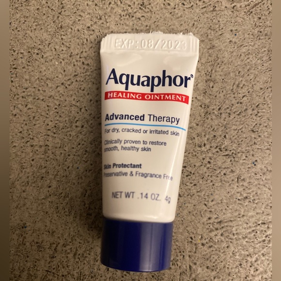 Skin Care Bundle- CeraVe, Aquaphor, La Roche Posay, Eucerin & more - Picture 6 of 13